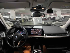 BMW X1 20i* HARMON* KARDON* ХЕДЪП* 360КАМЕРА* | Auto.bg — изображение 8 BMW X1 20i* HARMON* KARDON* ХЕДЪП* 360КАМЕРА* | Auto.bg — изображение 8