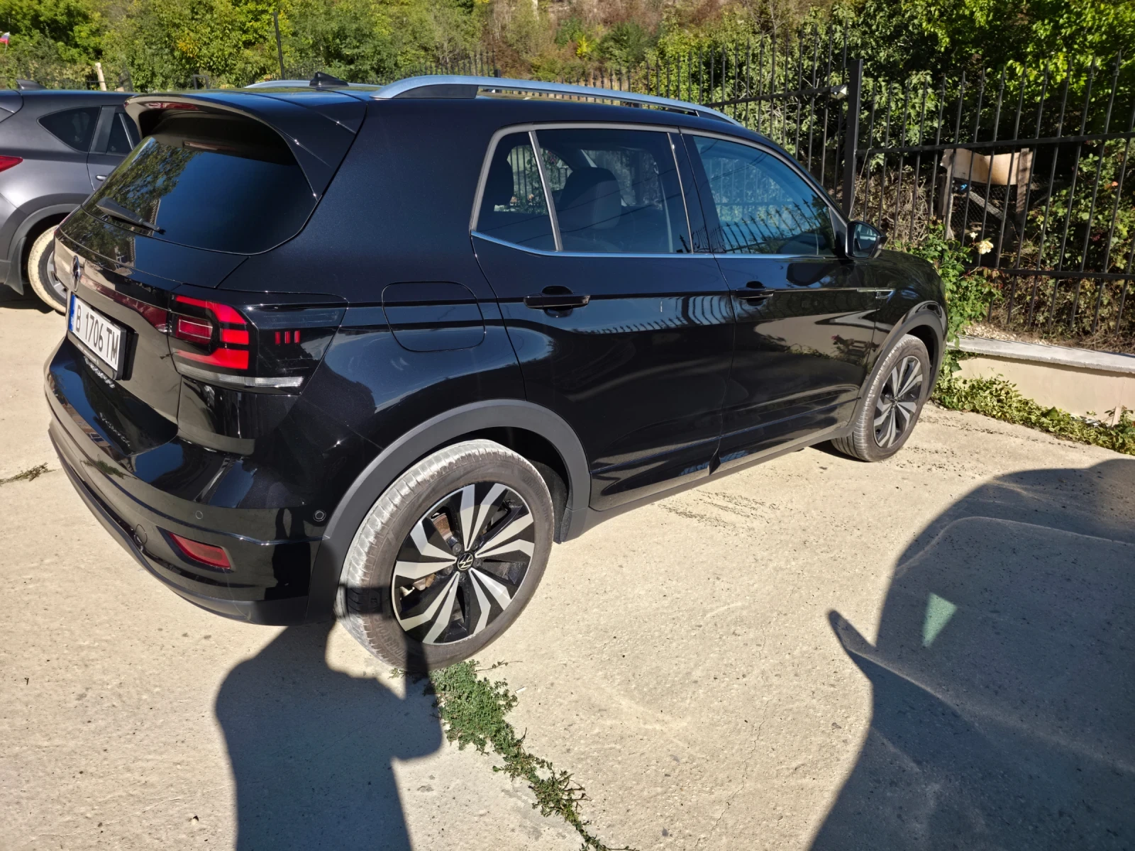 VW T-Cross 1.5 TSI DSG Style R-line 150 hp - изображение 3 | Auto.bg VW T-Cross 1.5 TSI DSG Style R-line 150 hp - изображение 3