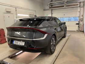 Kia EV6 77.4KWH PLUS/AMBIENT/ОБДУХВАНЕ/ТЕРМОПОМПА/ГАРАНЦИЯ | Auto.bg — изображение 4 Kia EV6 77.4KWH PLUS/AMBIENT/ОБДУХВАНЕ/ТЕРМОПОМПА/ГАРАНЦИЯ | Auto.bg — изображение 4