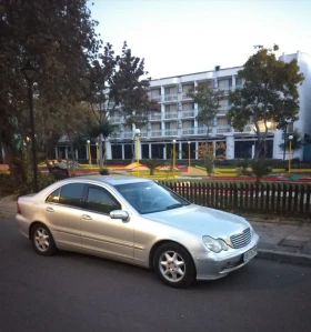 Снимка Mercedes-Benz C 220