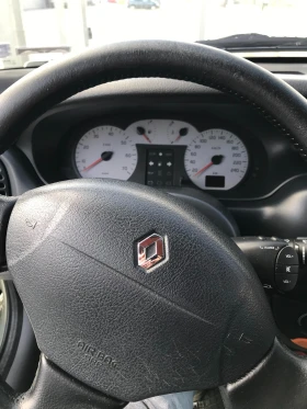 Renault Megane 1.6 16v - 1700 € / 3324.91 лв. - 58675484 4 | Car24.bg Renault Megane 1.6 16v - 1700 € / 3324.91 лв. - 58675484 4