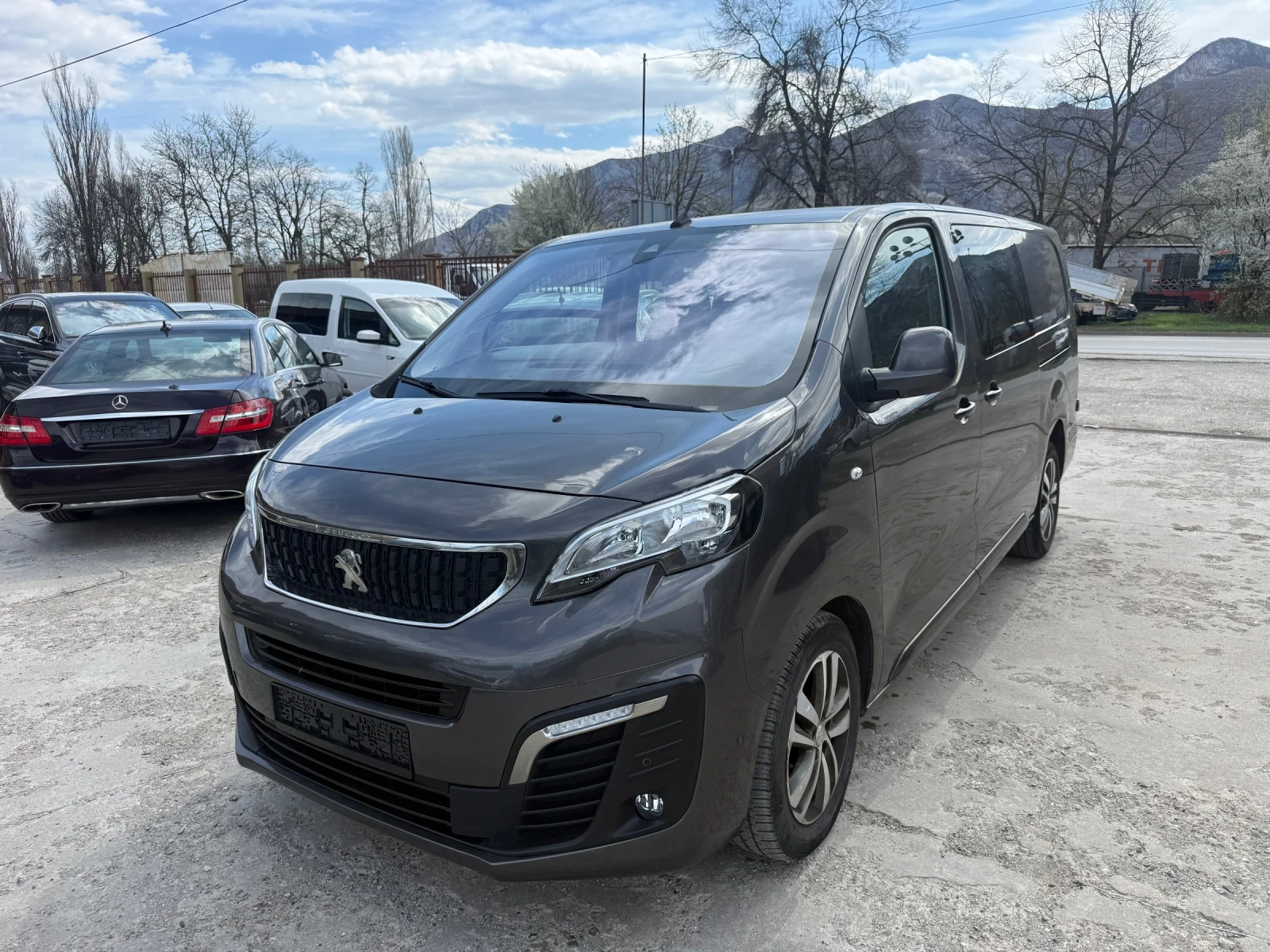 Peugeot Expert 2.0 hdi 4+ 1 места МАКСИ | Auto.bg — изображение 1 Peugeot Expert 2.0 hdi 4+ 1 места МАКСИ | Auto.bg — изображение 1