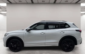 VW Tiguan 2.0 TSI 4Motion = R-Line = Black Style Гаранция - 112170 лв. / 57351.61 € - 70912157 4 | Car24.bg VW Tiguan 2.0 TSI 4Motion = R-Line = Black Style Гаранция - 112170 лв. / 57351.61 € - 70912157 4