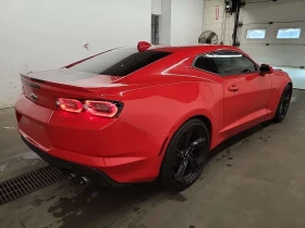 Chevrolet Camaro 3.6 * 3LT * ОБДУХВАНЕ * РЪЧКА * CARFAX * | Auto.bg — изображение 4 Chevrolet Camaro 3.6 * 3LT * ОБДУХВАНЕ * РЪЧКА * CARFAX * | Auto.bg — изображение 4