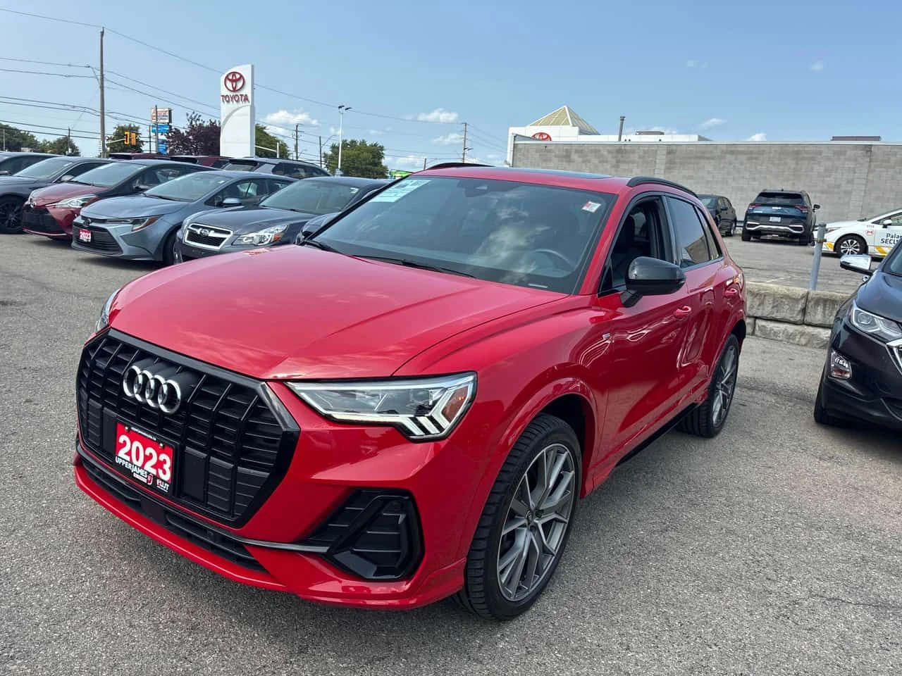 Audi Q3 Progressiv / DISTRONIC / MATRIX / CARFAX | Auto.bg — изображение 1 Audi Q3 Progressiv / DISTRONIC / MATRIX / CARFAX | Auto.bg — изображение 1
