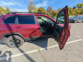 Jeep Cherokee 2.OL Turbo GDI | Auto.bg — изображение 4 Jeep Cherokee 2.OL Turbo GDI | Auto.bg — изображение 4