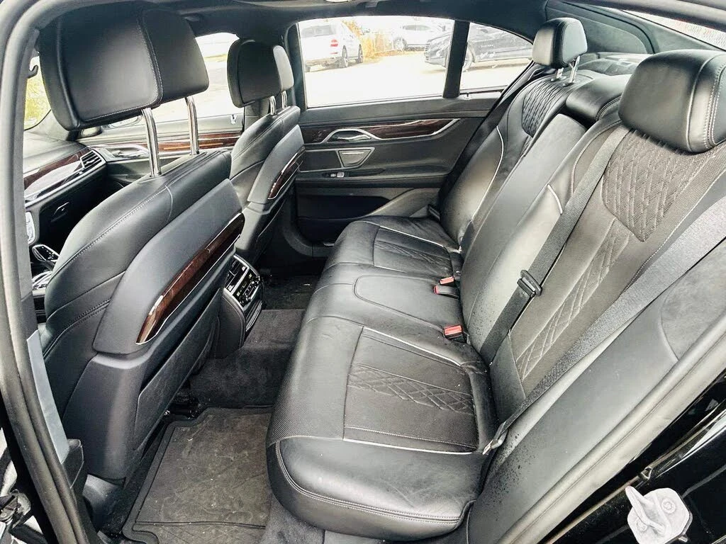 BMW 750 7 Series xDrive * АвтоКредит* (ЦЕНА ДО БГ) - изображение 8 | Auto.bg BMW 750 7 Series xDrive * АвтоКредит* (ЦЕНА ДО БГ) - изображение 8