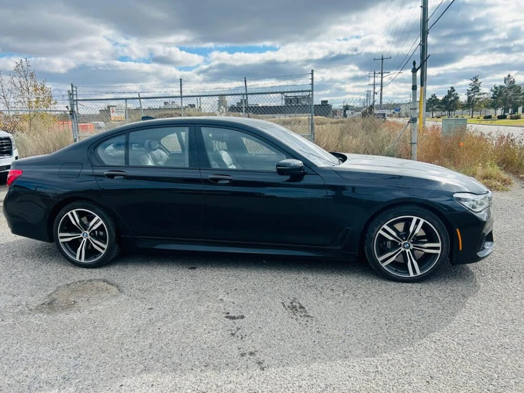 BMW 750 7 Series xDrive * АвтоКредит* (ЦЕНА ДО БГ) - изображение 3 | Auto.bg BMW 750 7 Series xDrive * АвтоКредит* (ЦЕНА ДО БГ) - изображение 3