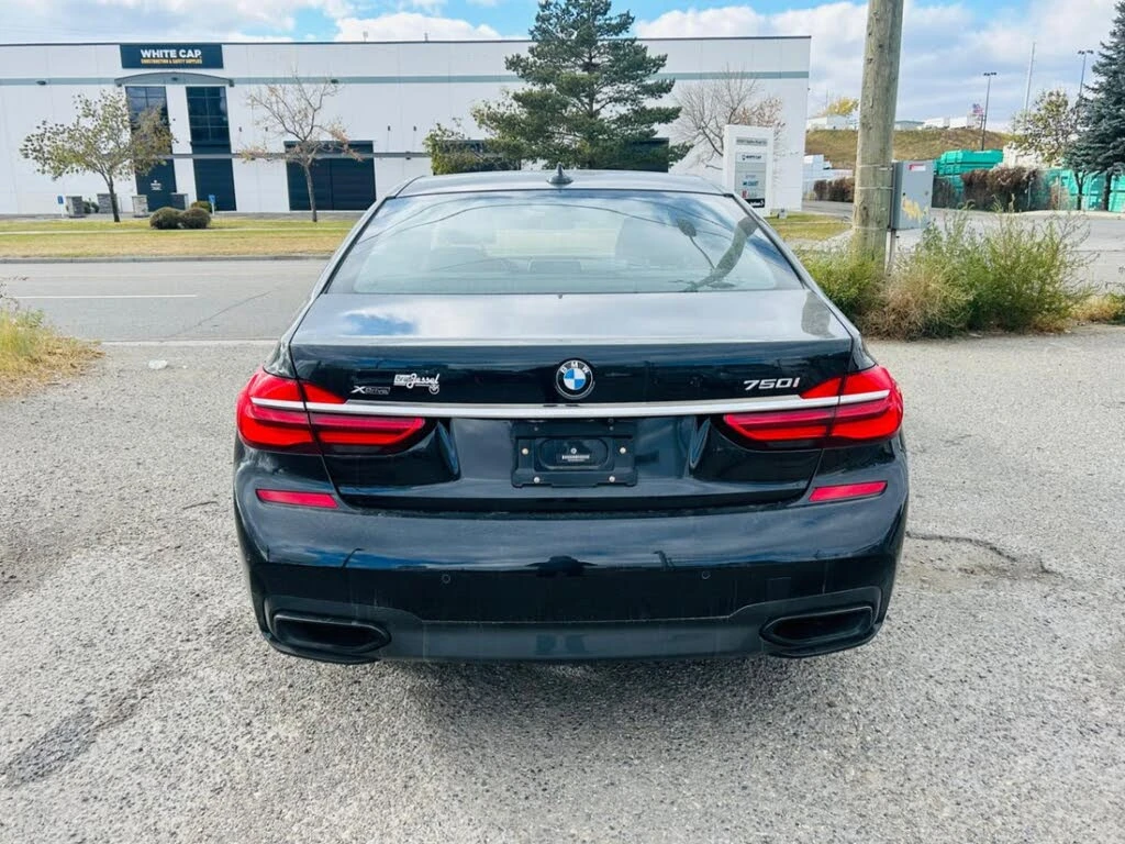 BMW 750 7 Series xDrive * АвтоКредит* (ЦЕНА ДО БГ) - изображение 5 | Auto.bg BMW 750 7 Series xDrive * АвтоКредит* (ЦЕНА ДО БГ) - изображение 5