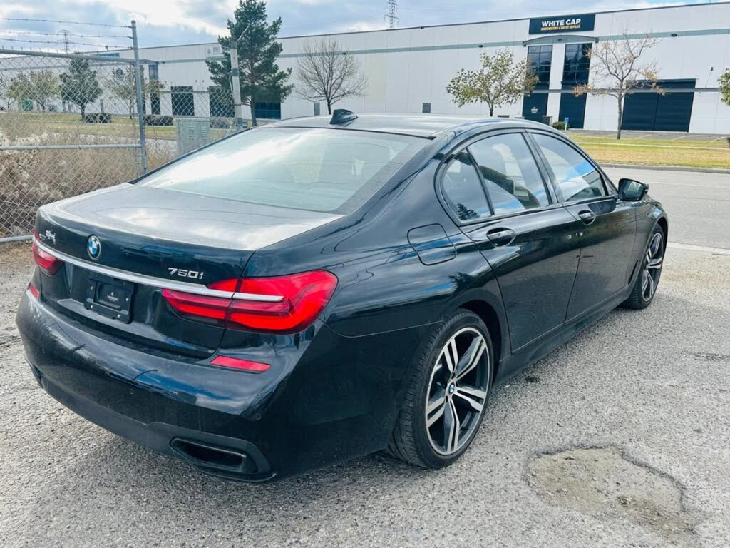 BMW 750 7 Series xDrive * АвтоКредит* (ЦЕНА ДО БГ) - изображение 6 | Auto.bg BMW 750 7 Series xDrive * АвтоКредит* (ЦЕНА ДО БГ) - изображение 6