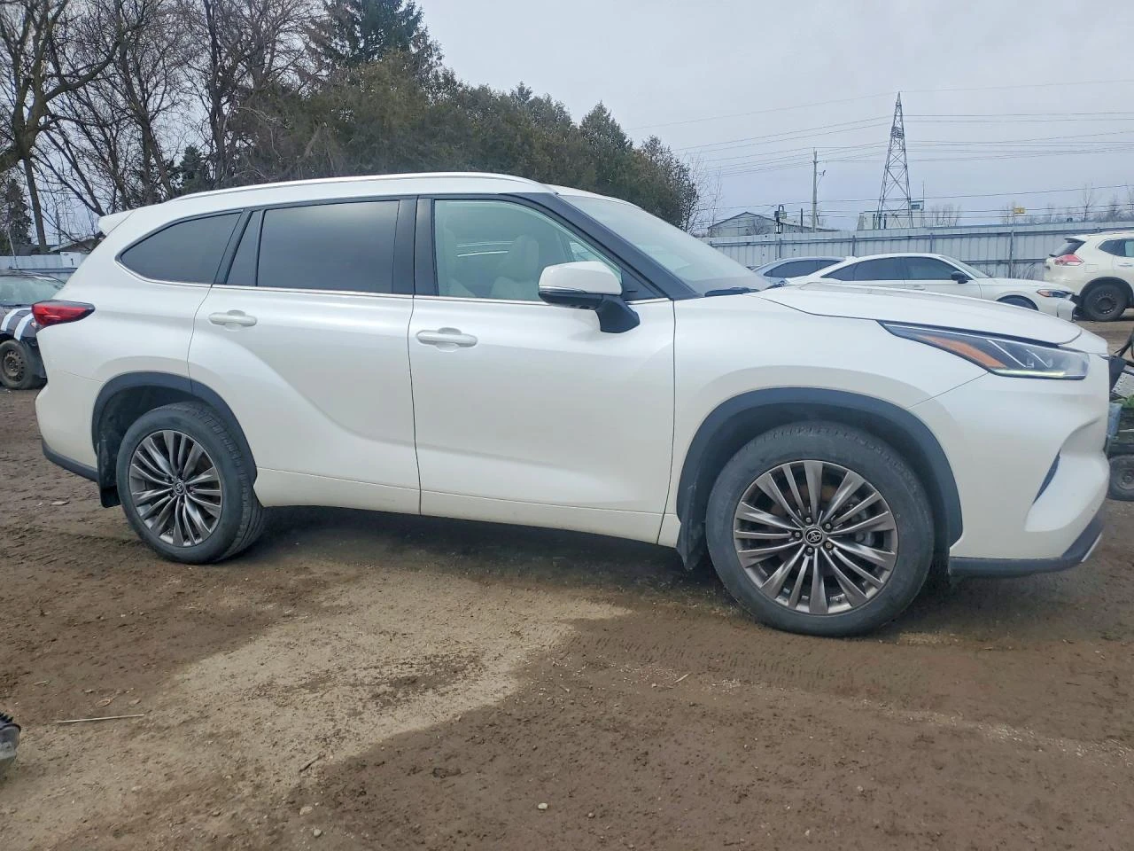 Toyota Highlander Platinum AWD | Auto.bg — изображение 1 Toyota Highlander Platinum AWD | Auto.bg — изображение 1