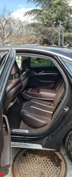 Audi A8 (D4) 4.2 TDI V8 (351 к.с.) Design Select - 16500 € / 32271.19 лв. - 43238232 7 | Car24.bg Audi A8 (D4) 4.2 TDI V8 (351 к.с.) Design Select - 16500 € / 32271.19 лв. - 43238232 7