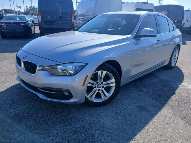 BMW 330 i - 9900 € / 19362.72 лв. - 78969329 1 | Car24.bg BMW 330 i - 9900 € / 19362.72 лв. - 78969329 1
