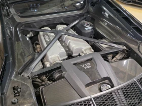 Audi R8 PLUS* V10* 5.2* BANG* OLUFSEN* CARBON* CERAMIC* FU | Auto.bg — изображение 17 Audi R8 PLUS* V10* 5.2* BANG* OLUFSEN* CARBON* CERAMIC* FU | Auto.bg — изображение 17