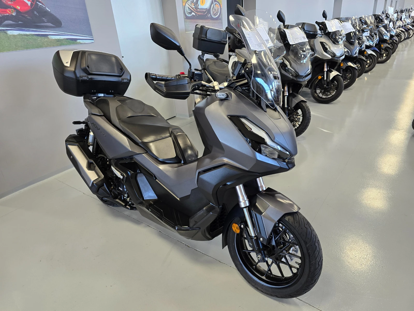 Honda X-ADV 350ie, ABS-TCS, Smart Case, 2023г. - изображение 8 | Auto.bg Honda X-ADV 350ie, ABS-TCS, Smart Case, 2023г. - изображение 8