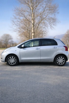 Toyota Yaris 1.3 VVT-i - 3000 € / 5867.49 лв. - 10944394 4 | Car24.bg Toyota Yaris 1.3 VVT-i - 3000 € / 5867.49 лв. - 10944394 4