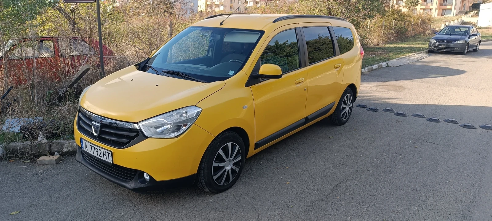 Dacia Lodgy 1.5 Dci - изображение 5 | Auto.bg Dacia Lodgy 1.5 Dci - изображение 5