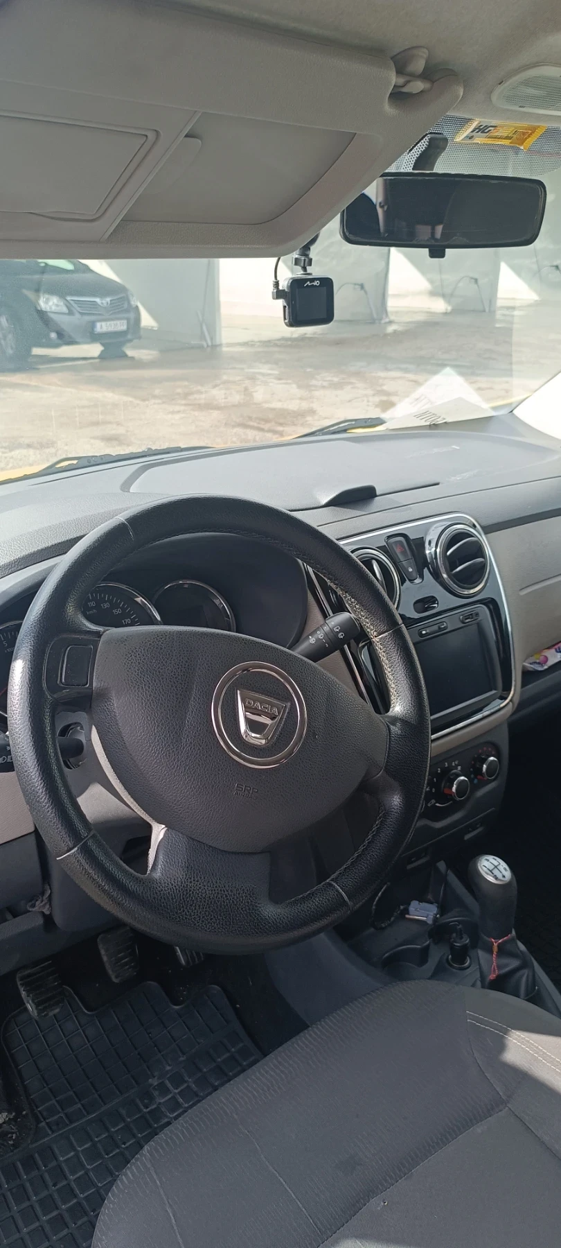 Dacia Lodgy 1.5 Dci - изображение 9 | Auto.bg Dacia Lodgy 1.5 Dci - изображение 9