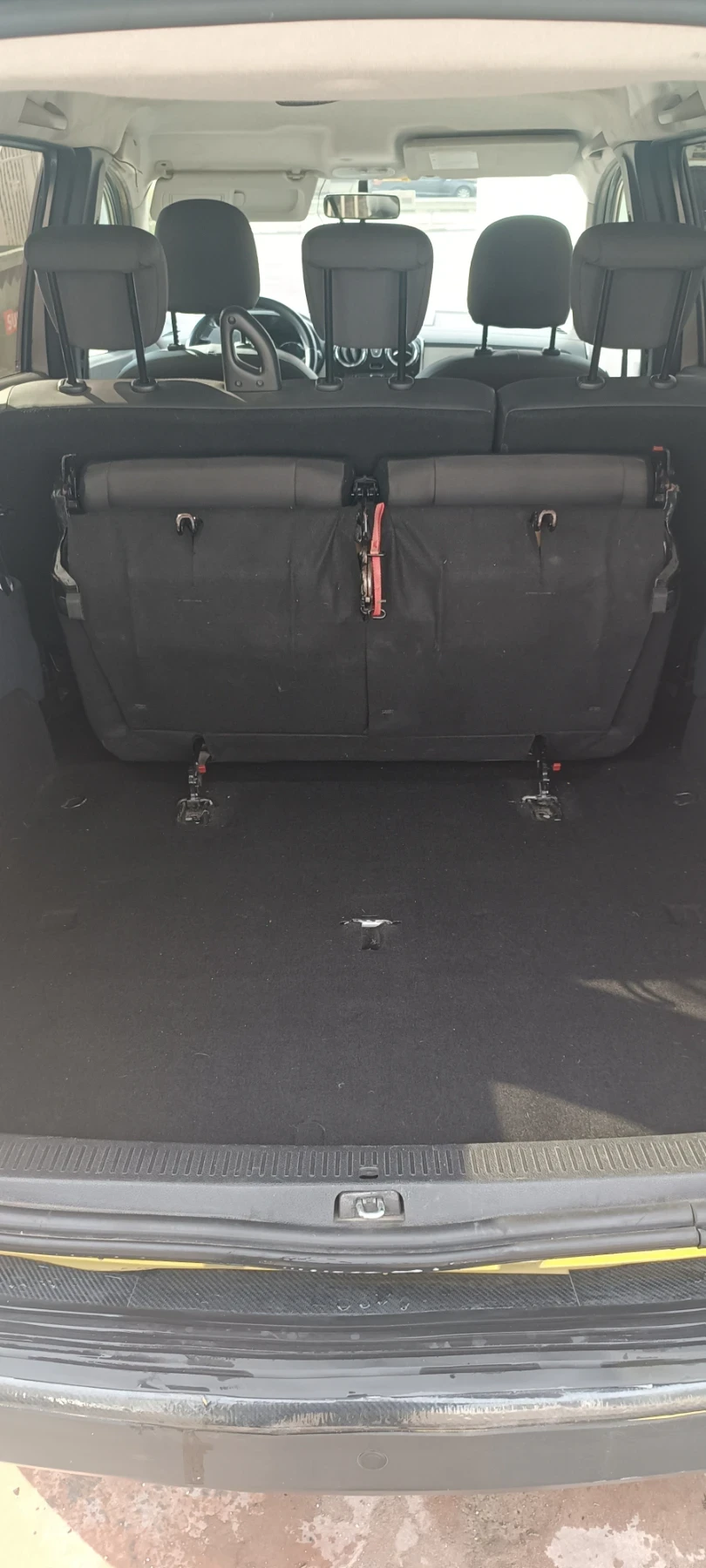 Dacia Lodgy 1.5 Dci - изображение 10 | Auto.bg Dacia Lodgy 1.5 Dci - изображение 10