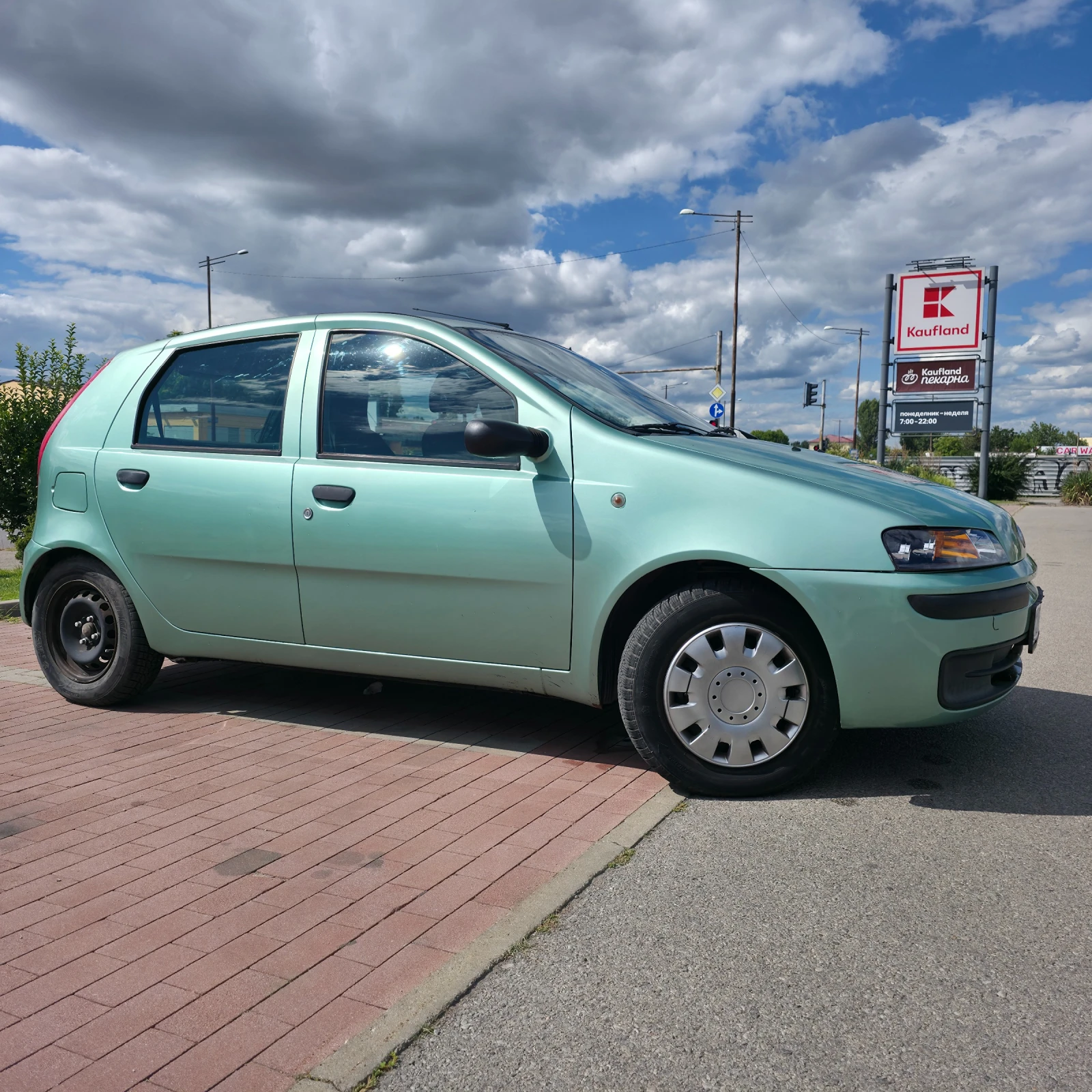 Fiat Punto undefined | Auto.bg — изображение 1 Fiat Punto undefined | Auto.bg — изображение 1