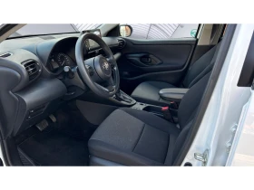 Toyota Yaris 1.5 HSD, Месечна вноска от 380 лв. - 35990 лв. / 18401.39 € - 82358670 11 | Car24.bg Toyota Yaris 1.5 HSD, Месечна вноска от 380 лв. - 35990 лв. / 18401.39 € - 82358670 11