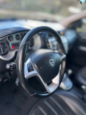 Lancia Delta 1.6 M-jet 120 кс 2011г Нави Кожа АВТОМАТ !! - 7300 лв. / 3732.43 € - 81121033 9 | Car24.bg Lancia Delta 1.6 M-jet 120 кс 2011г Нави Кожа АВТОМАТ !! - 7300 лв. / 3732.43 € - 81121033 9