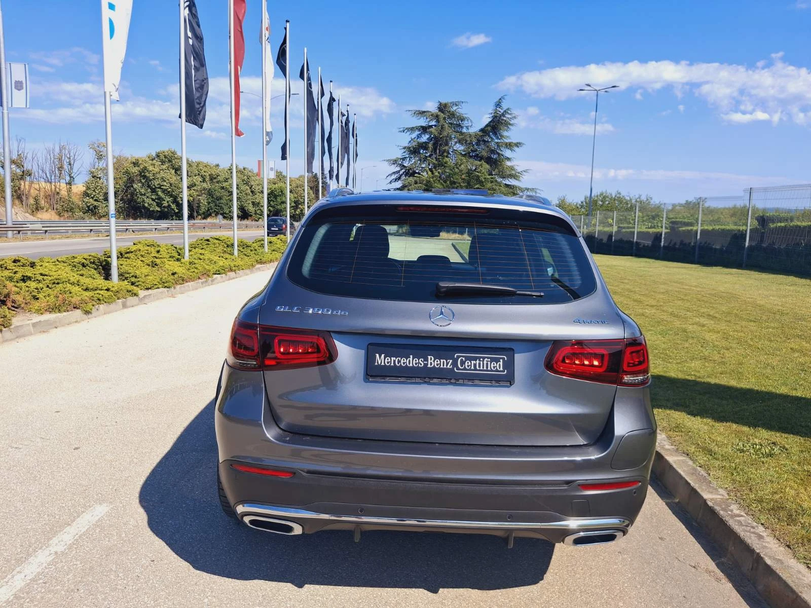 Mercedes-Benz GLC 300 de 4MATIC - изображение 4 | Auto.bg Mercedes-Benz GLC 300 de 4MATIC - изображение 4