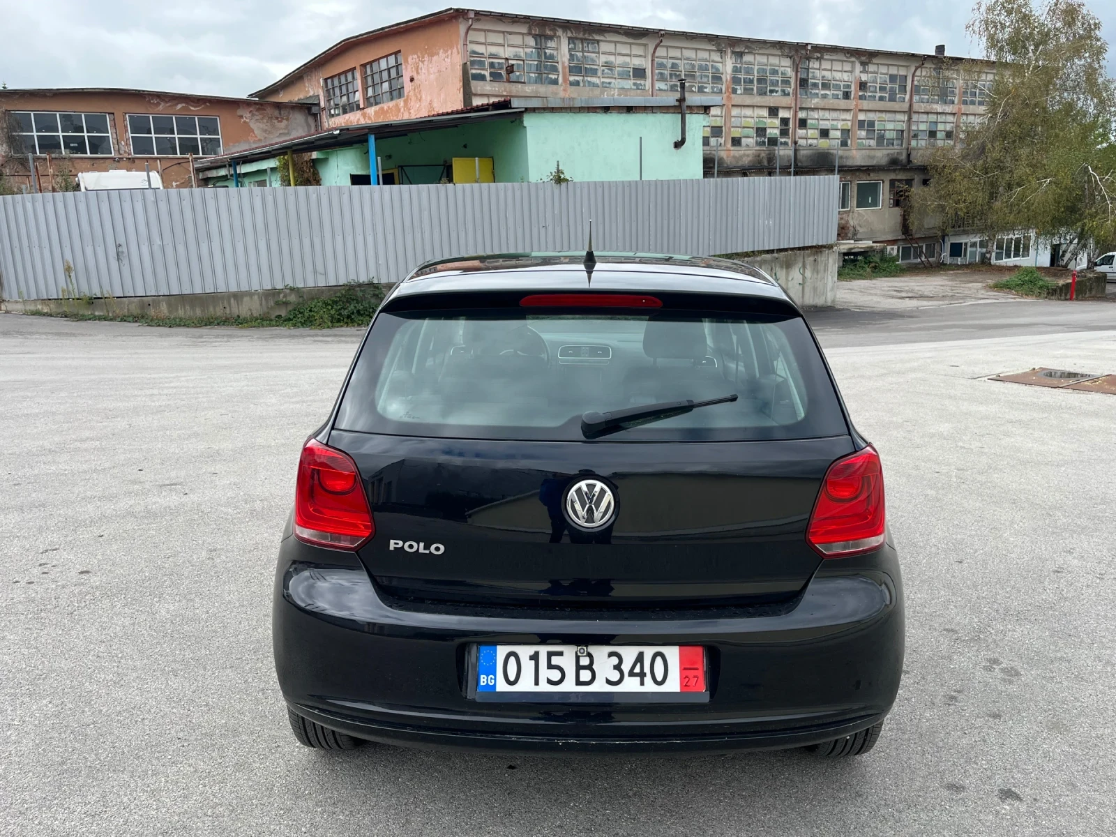 VW Polo 1.2i 70k.c. * Kamera * Bluetooth * AC - изображение 4 | Auto.bg VW Polo 1.2i 70k.c. * Kamera * Bluetooth * AC - изображение 4