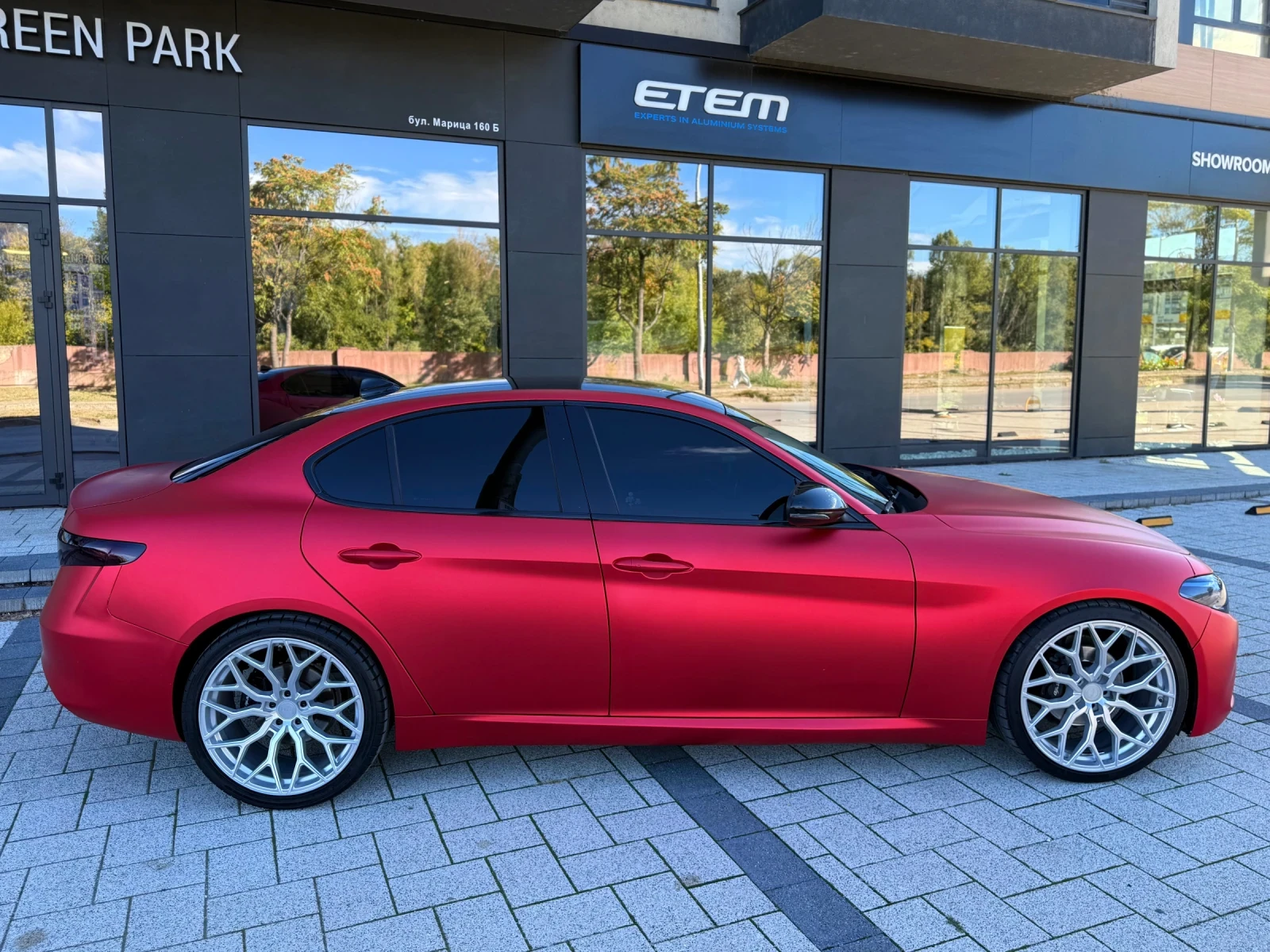 Alfa Romeo Giulia 2.2 JTD - изображение 8 | Auto.bg Alfa Romeo Giulia 2.2 JTD - изображение 8