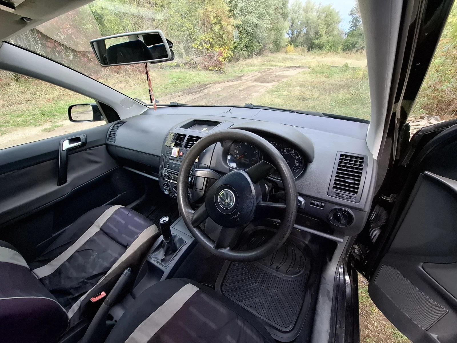 VW Polo 1.4 , Десен волан - изображение 5 | Auto.bg VW Polo 1.4 , Десен волан - изображение 5