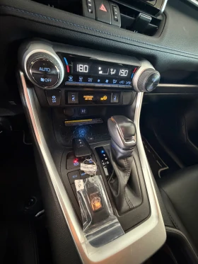 Toyota Rav4 2.5 Hybrid STYLE Bi-Tone | Auto.bg — изображение 11 Toyota Rav4 2.5 Hybrid STYLE Bi-Tone | Auto.bg — изображение 11