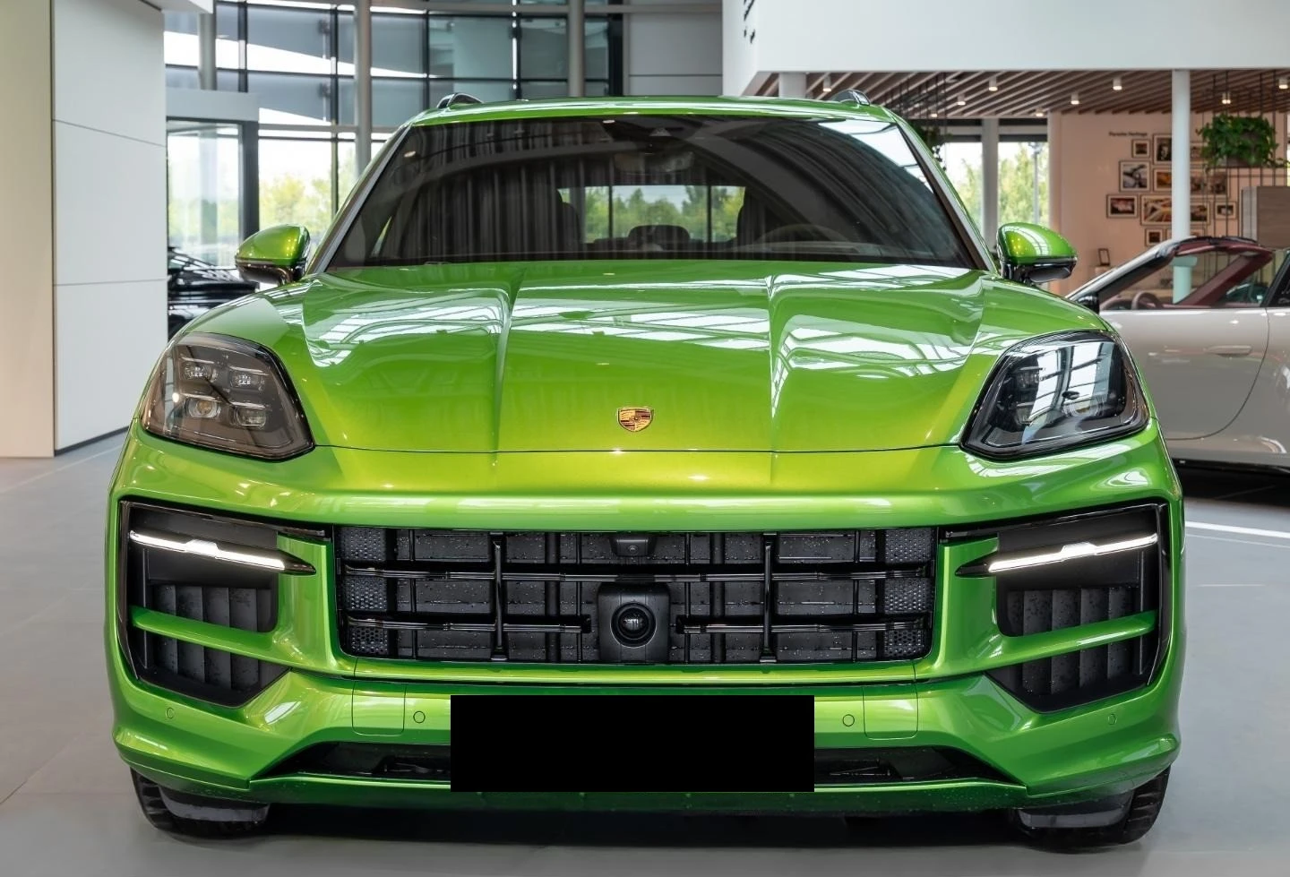 Porsche Cayenne GTS/FACELIFT/SPORT DESIGN/JAVA GREEN/BURM/PANO/HUD - изображение 2 | Auto.bg Porsche Cayenne GTS/FACELIFT/SPORT DESIGN/JAVA GREEN/BURM/PANO/HUD - изображение 2