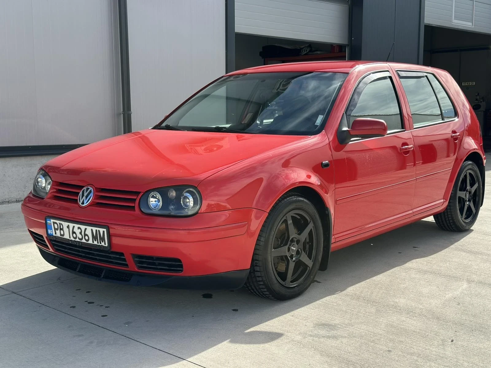 VW Golf 1.8 GTI 150кс - изображение 3 | Auto.bg VW Golf 1.8 GTI 150кс - изображение 3