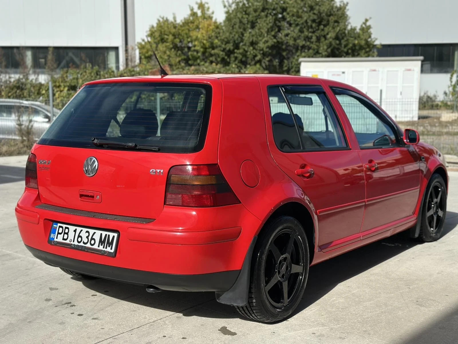 VW Golf 1.8 GTI 150кс - изображение 6 | Auto.bg VW Golf 1.8 GTI 150кс - изображение 6