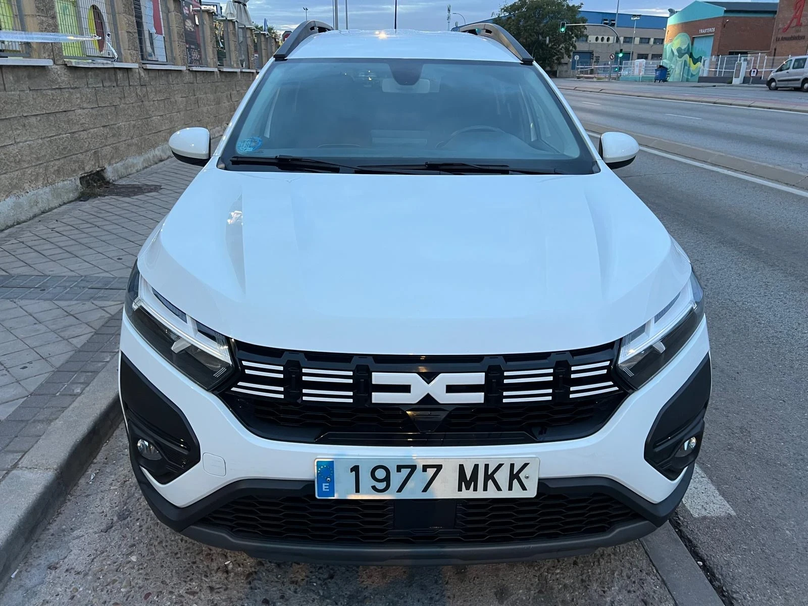 Dacia Jogger Гаранционна до 09/2028 | Auto.bg — изображение 1 Dacia Jogger Гаранционна до 09/2028 | Auto.bg — изображение 1