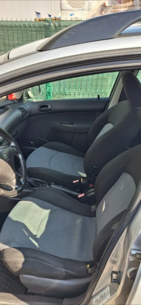 Peugeot 206 1.4i бензин климатик - 1449 € / 2834.00 лв. - 17643387 9 | Car24.bg Peugeot 206 1.4i бензин климатик - 1449 € / 2834.00 лв. - 17643387 9