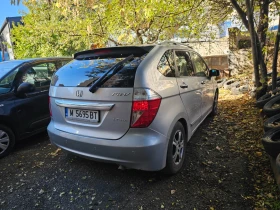 Honda Fr-v Executive XENON - 1199 € - 30709628 5 | Car24.bg Honda Fr-v Executive XENON - 1199 € - 30709628 5