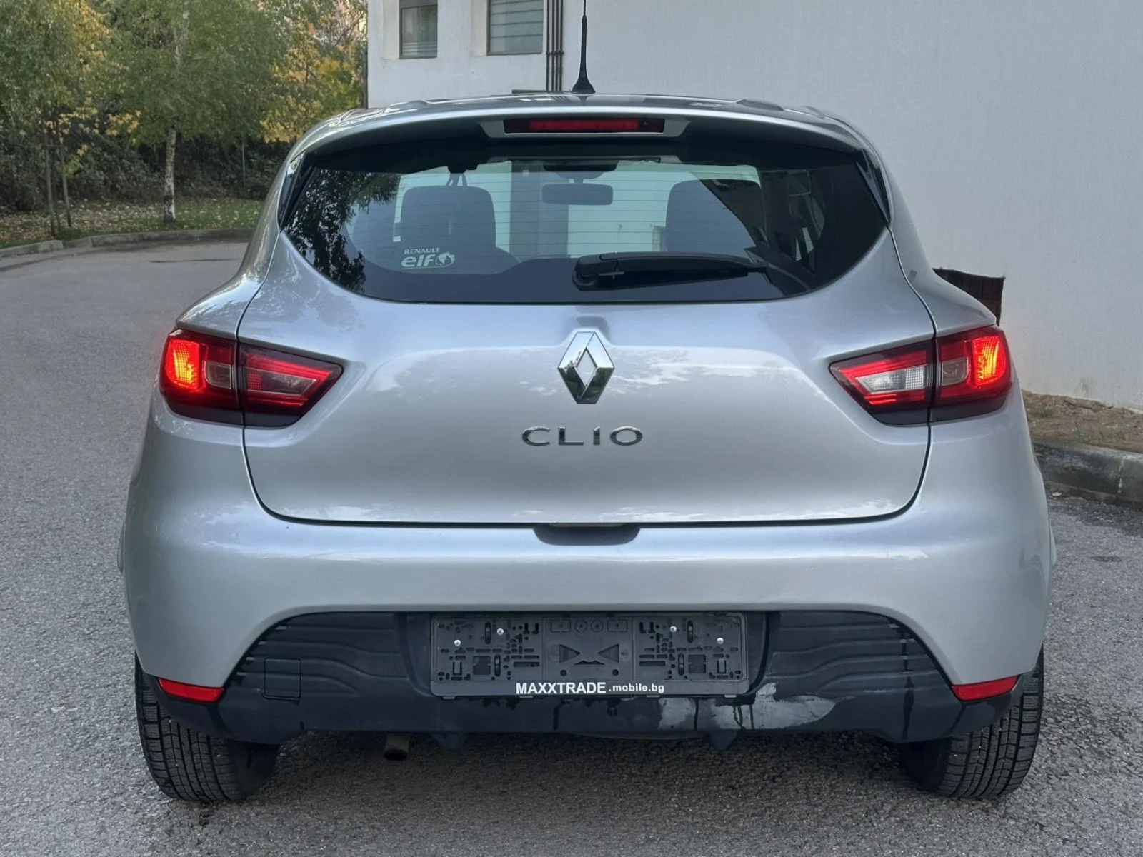 Renault Clio 1.2i / ОБСЛУЖЕН - изображение 6 | Auto.bg Renault Clio 1.2i / ОБСЛУЖЕН - изображение 6