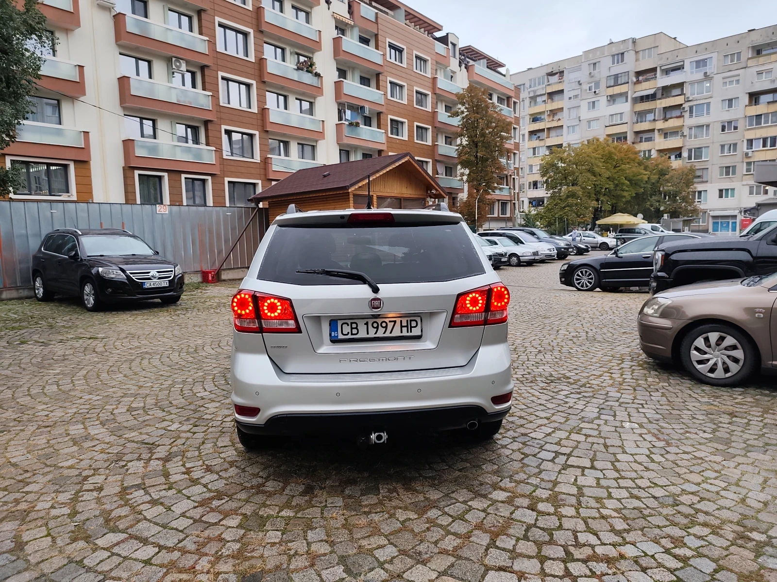 Fiat Freemont Facelift 4X4 7МЕСТА !НАВИ!* КЛИМАТРОНИК* FULL!!ТОП - изображение 4 | Auto.bg Fiat Freemont Facelift 4X4 7МЕСТА !НАВИ!* КЛИМАТРОНИК* FULL!!ТОП - изображение 4