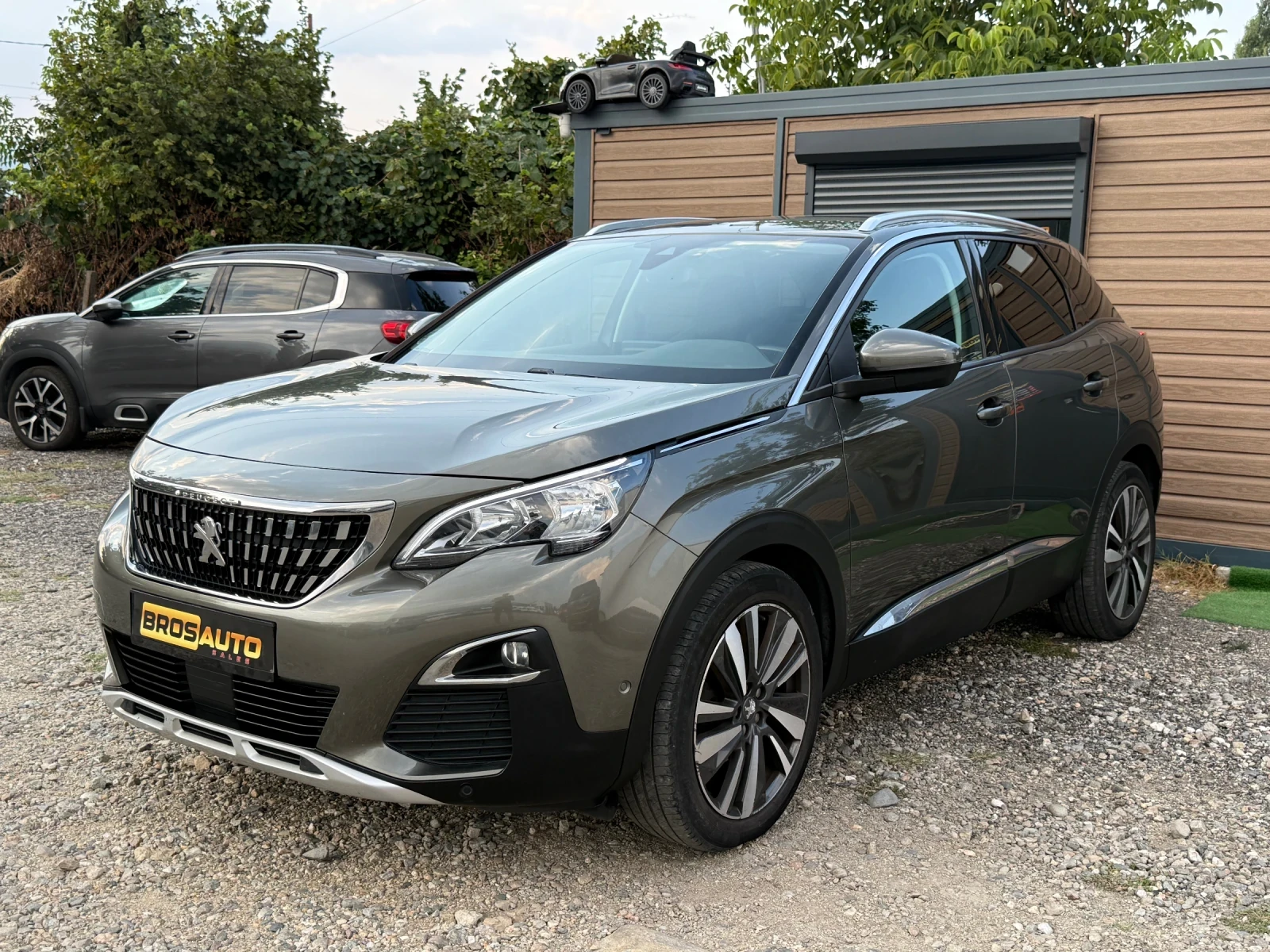 Peugeot 3008 1.5 BlueHDI | Allure | Облужена на 100% | Auto.bg — изображение 1 Peugeot 3008 1.5 BlueHDI | Allure | Облужена на 100% | Auto.bg — изображение 1