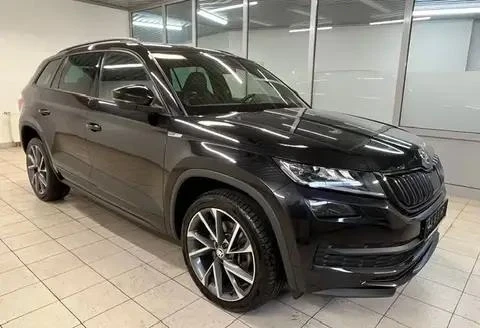 Skoda Kodiaq 2, 0TDI-150k/SPORT-Line/ДИСТРОНИК/ПАНОРАМА/LED/НОВ - 22999 € - 34458098 1 | Car24.bg Skoda Kodiaq 2, 0TDI-150k/SPORT-Line/ДИСТРОНИК/ПАНОРАМА/LED/НОВ - 22999 € - 34458098 1