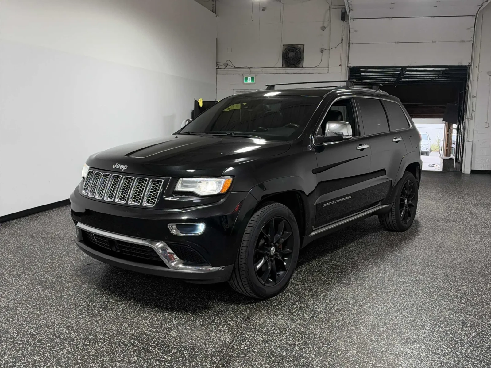 Jeep Grand cherokee Summit 6cyl | Auto.bg — изображение 1 Jeep Grand cherokee Summit 6cyl | Auto.bg — изображение 1