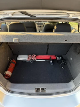 Opel Astra H 1.7 CDTI 2007 - 2500 € / 4889.57 лв. - 40273779 16 | Car24.bg Opel Astra H 1.7 CDTI 2007 - 2500 € / 4889.57 лв. - 40273779 16