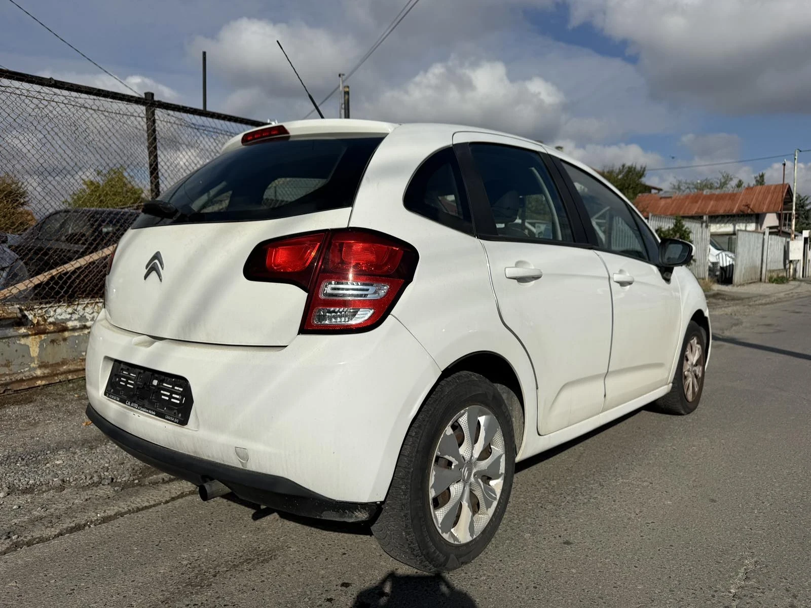 Citroen C3 1, 100 GPL EURO5В - изображение 6 | Auto.bg Citroen C3 1, 100 GPL EURO5В - изображение 6