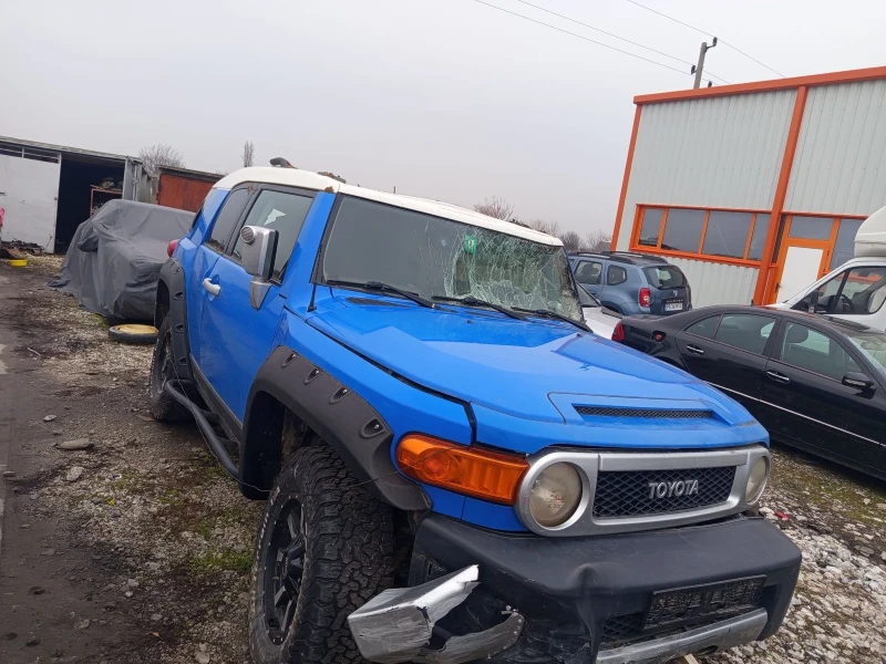 Toyota Fj cruiser - 5400 € / 10561.48 лв. - 65820262 1 | Car24.bg Toyota Fj cruiser - 5400 € / 10561.48 лв. - 65820262 1