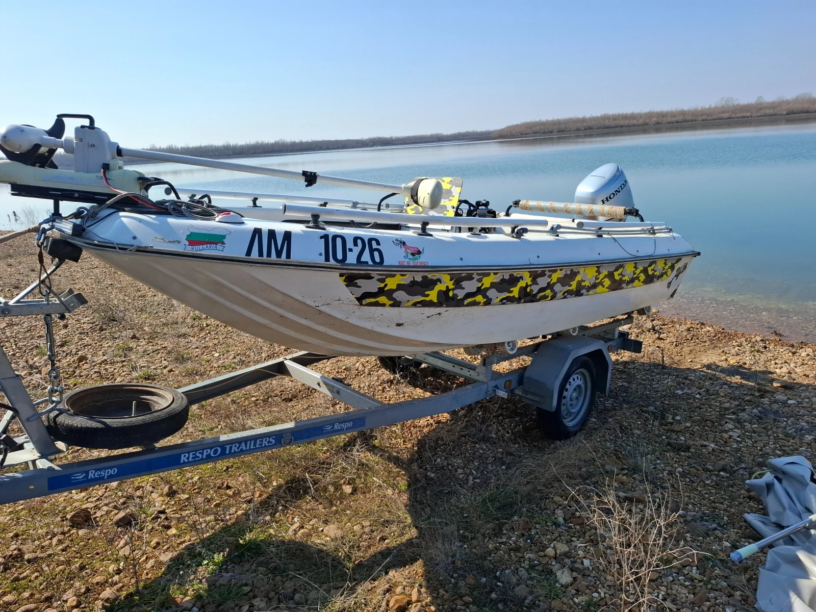 Лодка Angelo Molinari 410 | Auto.bg — изображение 1 Лодка Angelo Molinari 410 | Auto.bg — изображение 1