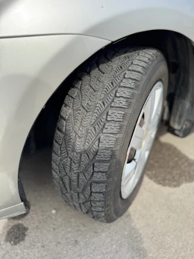 Toyota Corolla verso - 2300 € / 4498.41 лв. - 16720869 9 | Car24.bg Toyota Corolla verso - 2300 € / 4498.41 лв. - 16720869 9