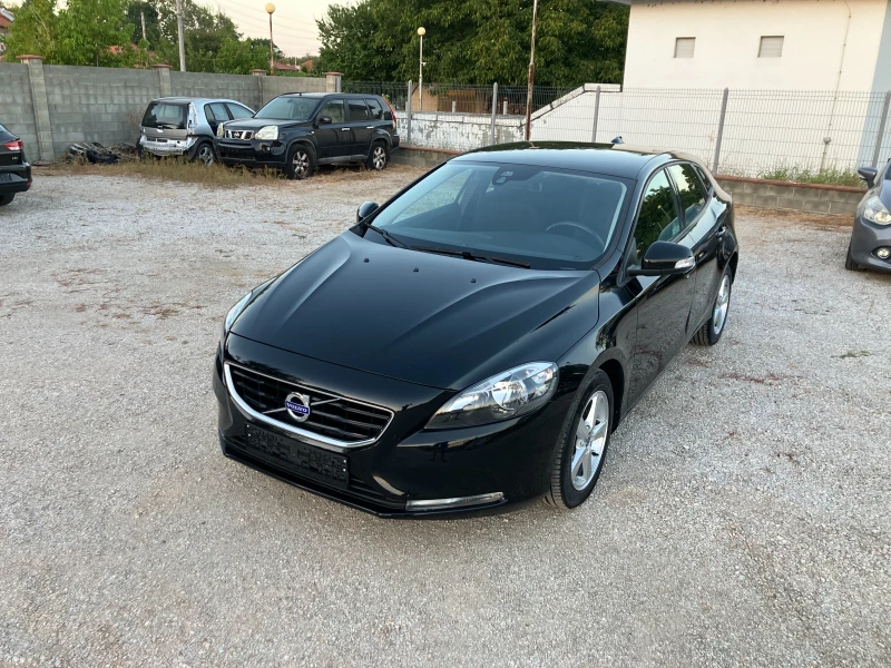 Volvo V40 2.0d R-Design - 6350 € - 27227284 1 | Car24.bg Volvo V40 2.0d R-Design - 6350 € - 27227284 1