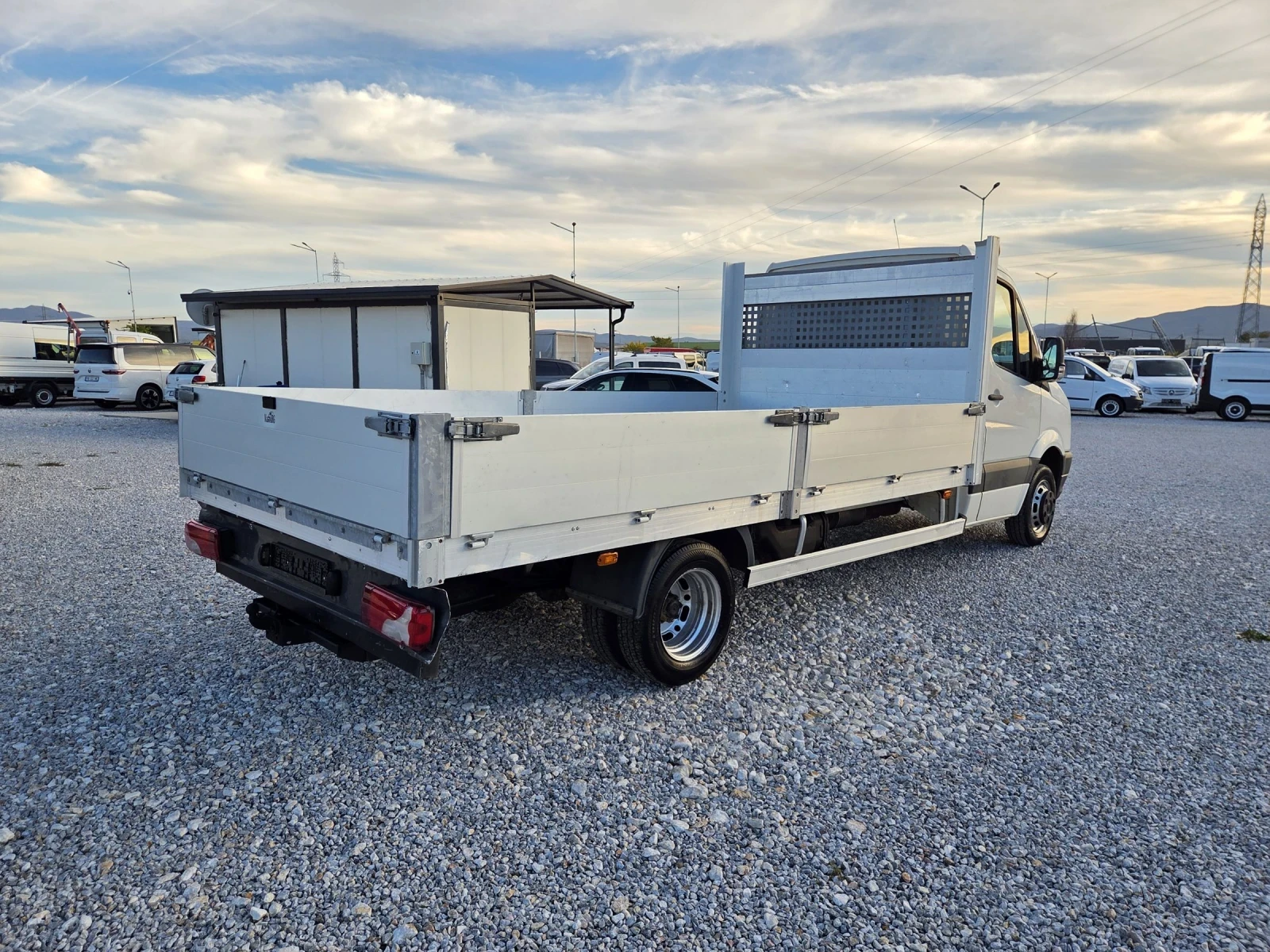 VW Crafter 2.5 TDI, Бордови, Климатик, 4.30 метра, До 3.5 тон - изображение 5 | Auto.bg VW Crafter 2.5 TDI, Бордови, Климатик, 4.30 метра, До 3.5 тон - изображение 5