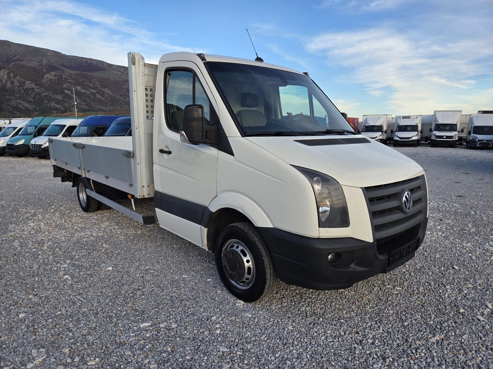 VW Crafter 2.5 TDI, Бордови, Климатик, 4.30 метра, До 3.5 тон - изображение 7 | Auto.bg VW Crafter 2.5 TDI, Бордови, Климатик, 4.30 метра, До 3.5 тон - изображение 7